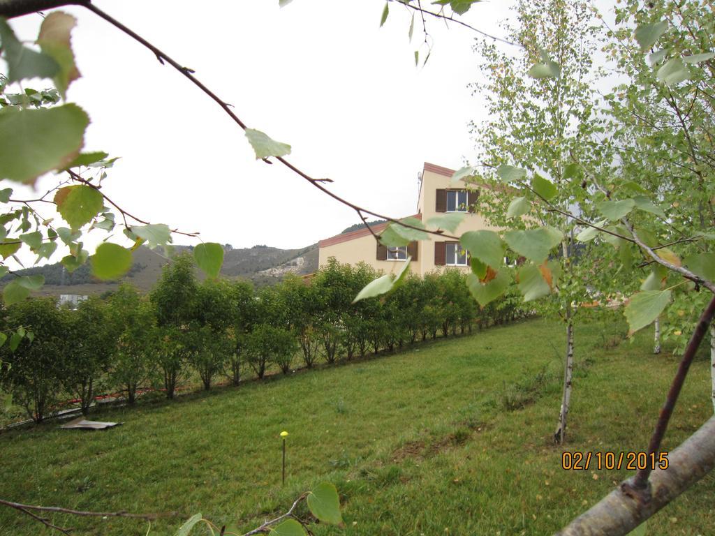 Hotel La Radice Paganica Exterior foto