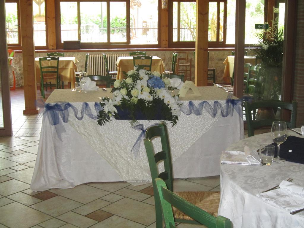 Hotel La Radice Paganica Exterior foto