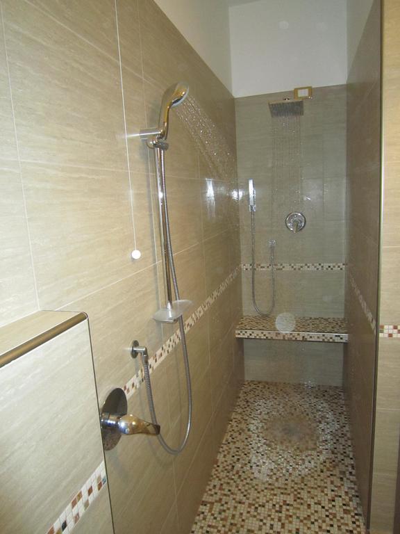 Hotel La Radice Paganica Exterior foto
