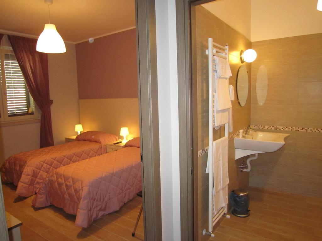 Hotel La Radice Paganica Exterior foto